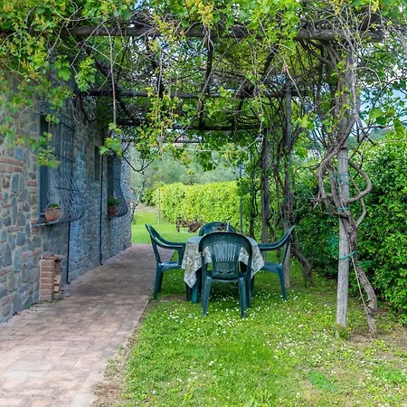 La Casa Medioevale לינה וארוחת בוקר 4*