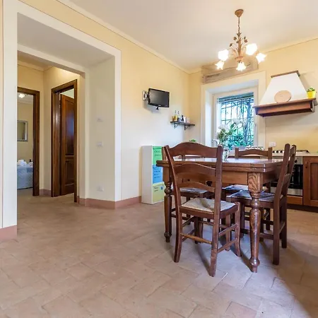 La Casa Medioevale Bed & Breakfast 3*
