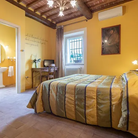 Bed & Breakfast La Casa Medioevale 4*