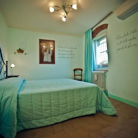 Bed & Breakfast La Casa Medioevale 3*