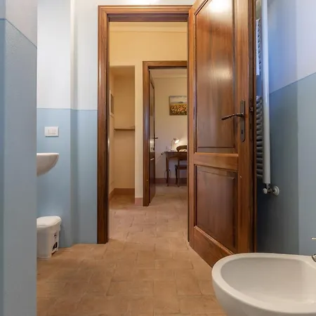 La Casa Medioevale לינה וארוחת בוקר 4*