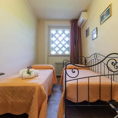 La Casa Medioevale לינה וארוחת בוקר