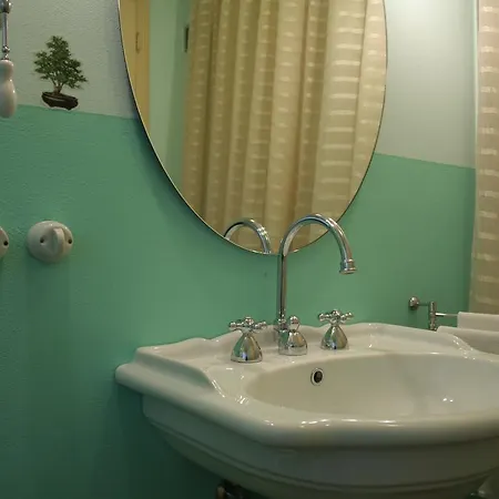 La Casa Medioevale לינה וארוחת בוקר